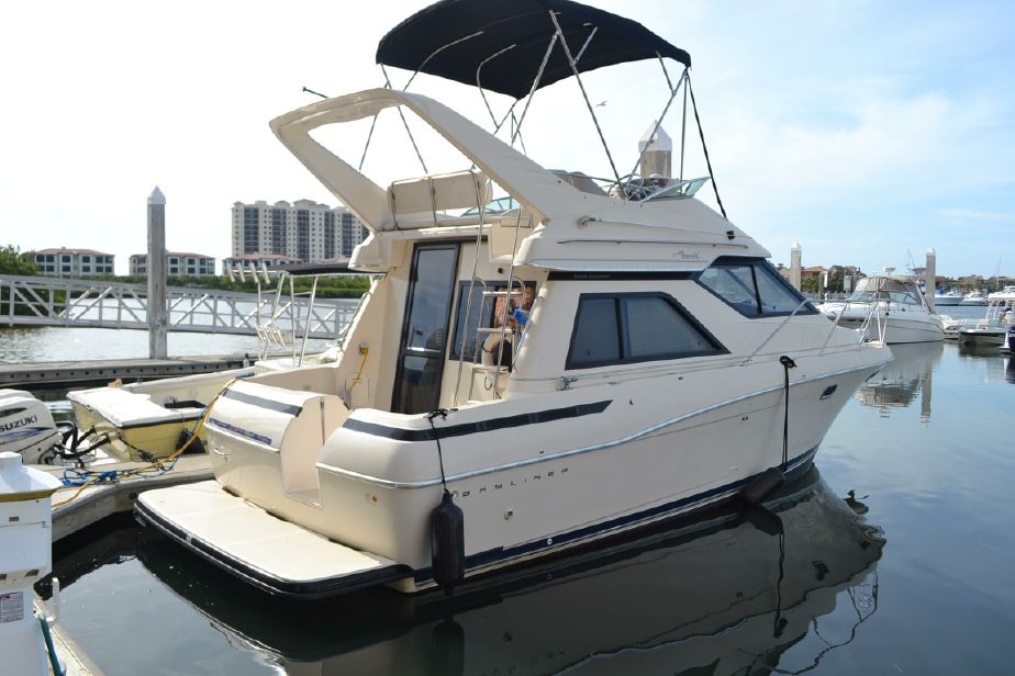 1997 Bayliner 3258