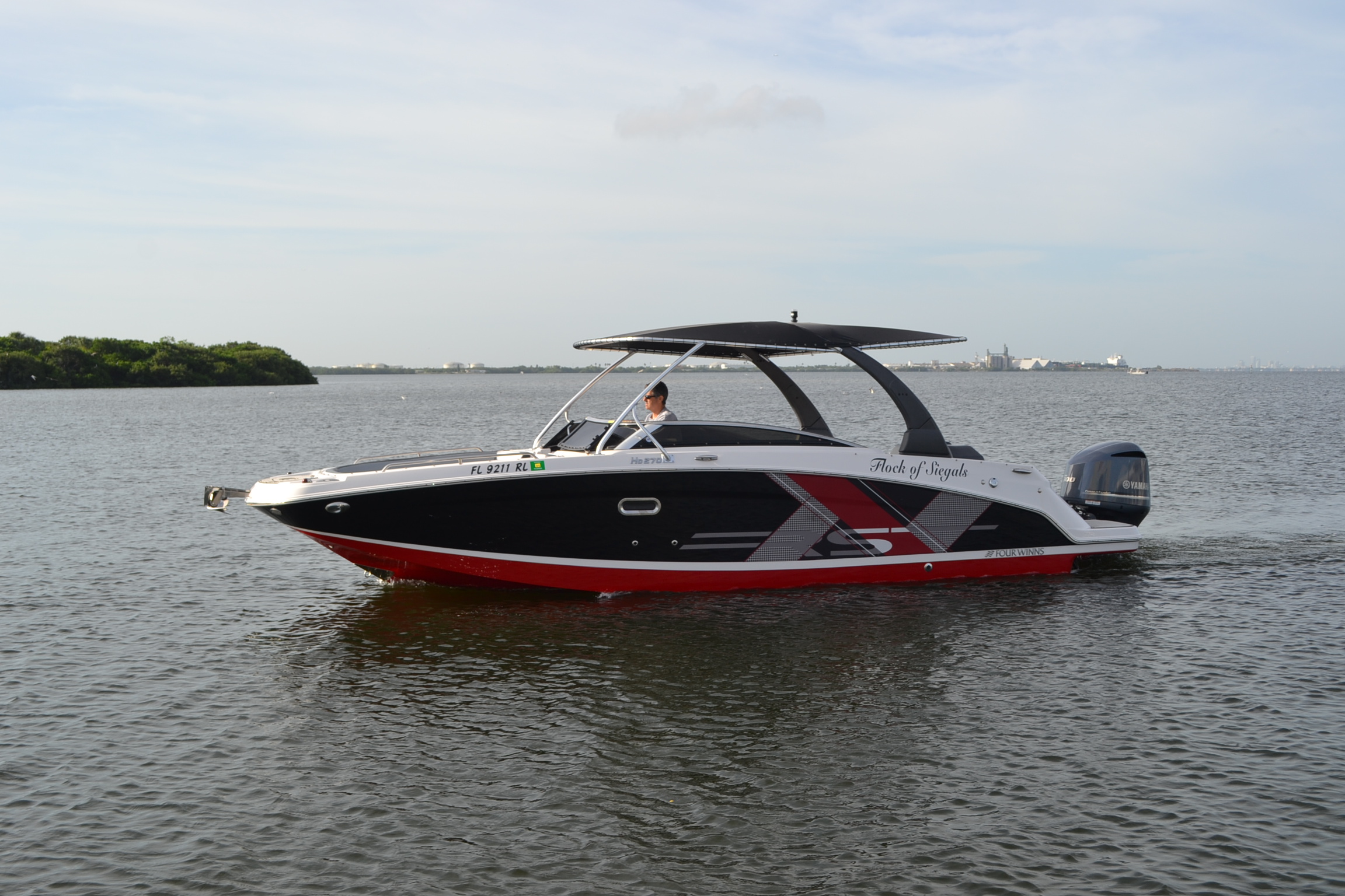 2018 Four Winns 270