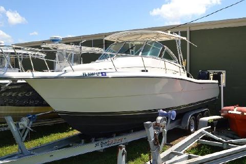 2000 Pursuit 3470 Express