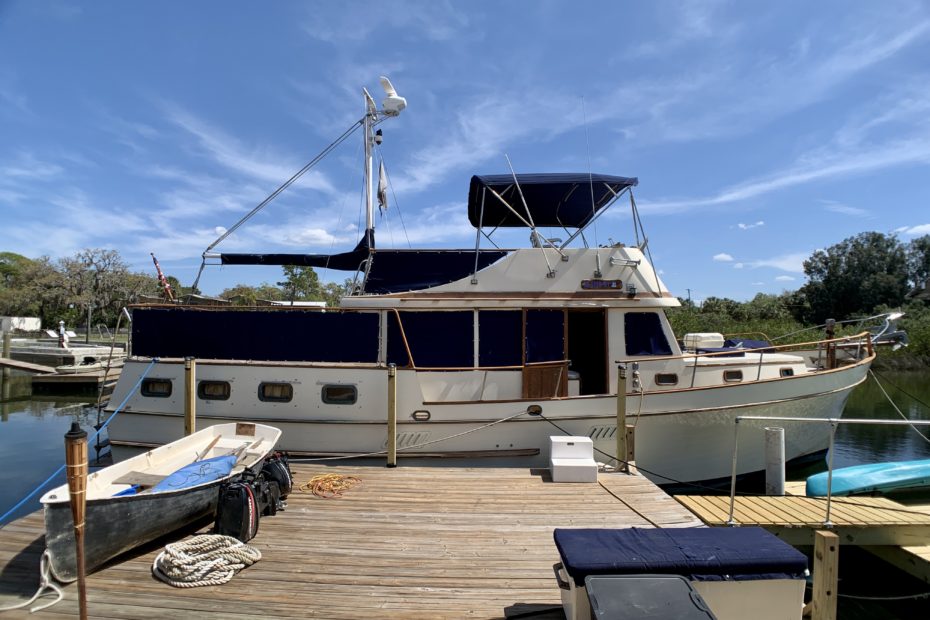1983 Marine Trader 44