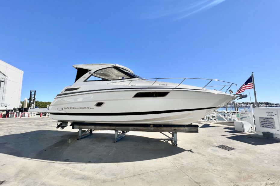 2015 Regal 35 SC