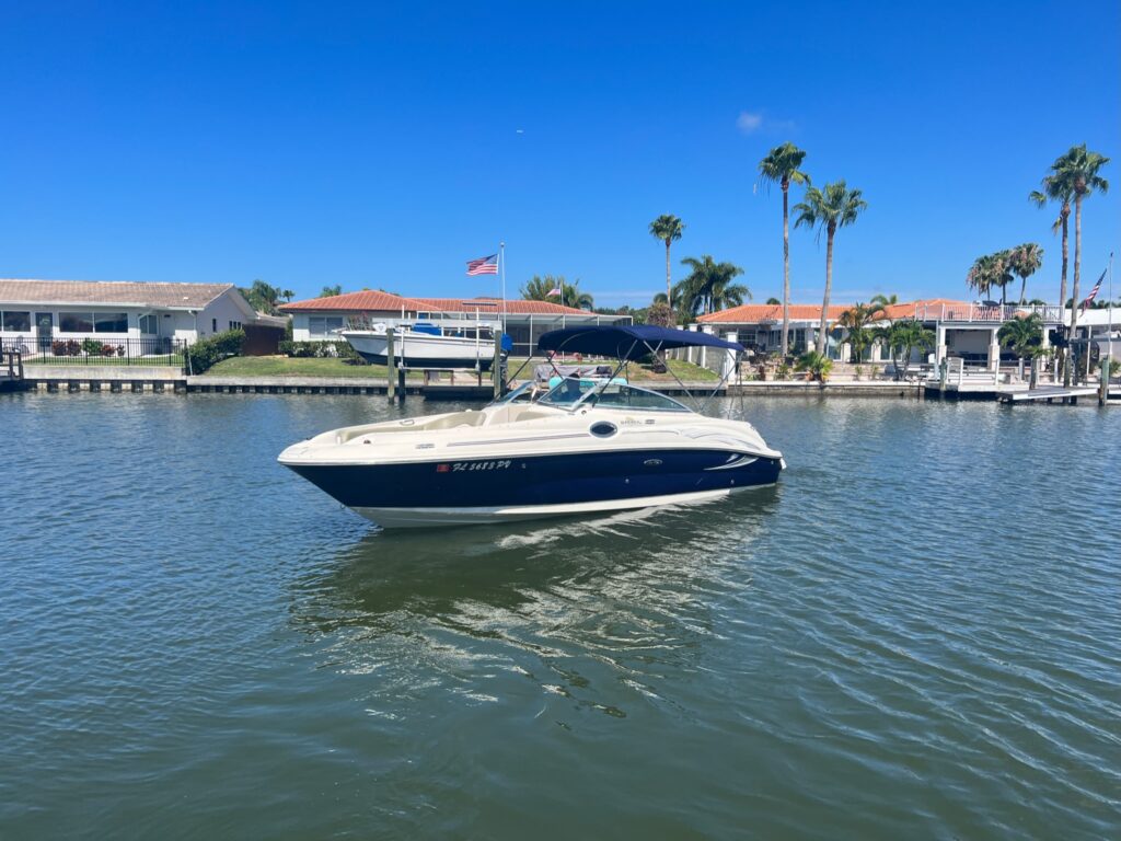 2005 Sea Ray 240 SunDeck